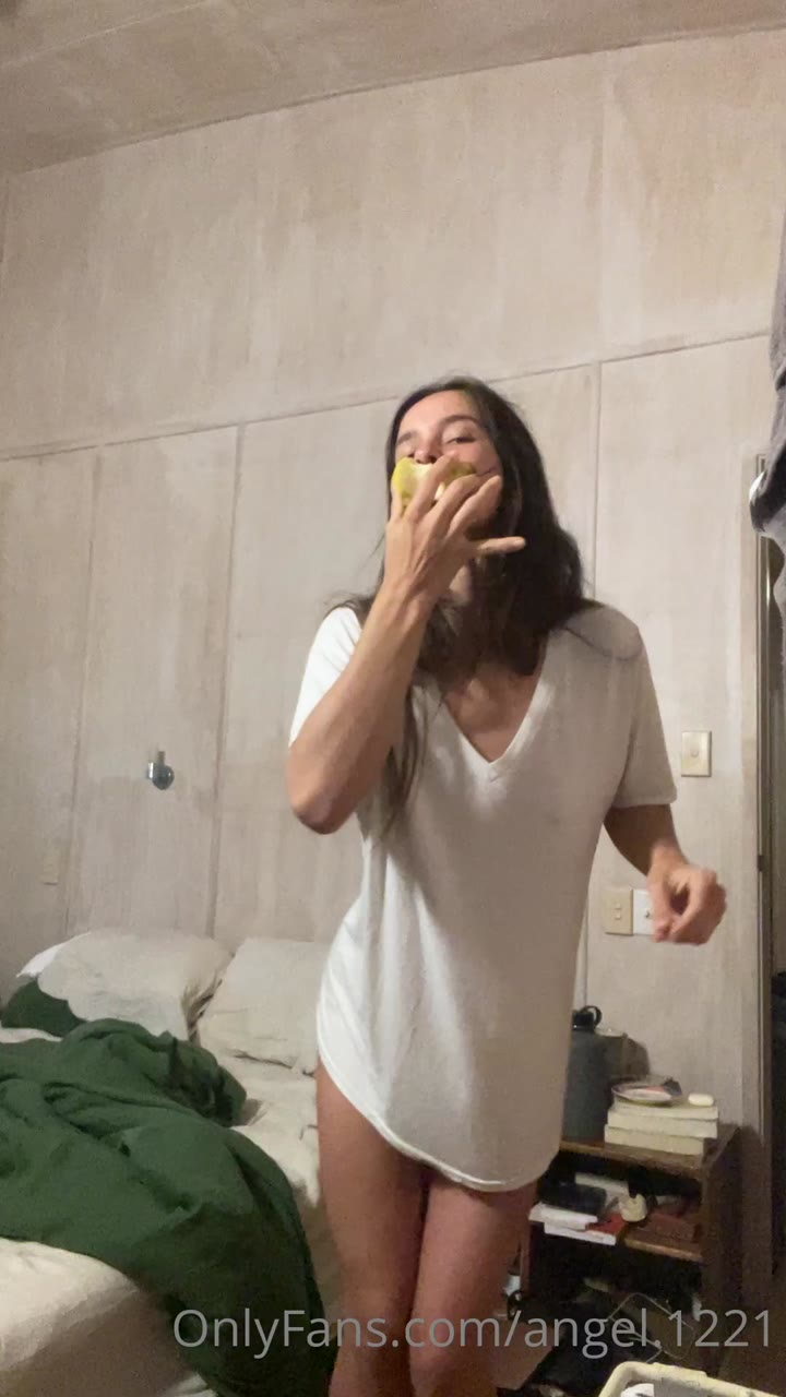 Shannen Michaela tits