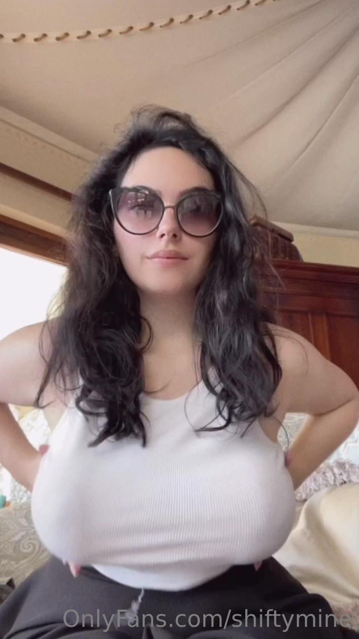 Exposed Shiftymine Nude porn