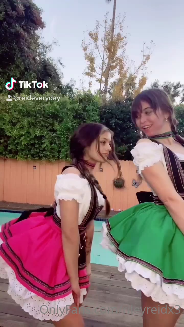 wench Rileyreid o n l y f a n s Exposed
