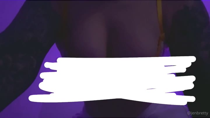 bonkers TheRealJenBretty tits EXPOSED Exposed