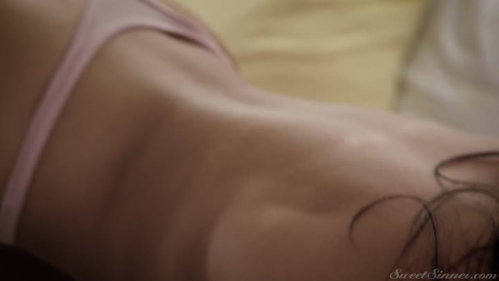 biggirl Kendra Spade masturbating