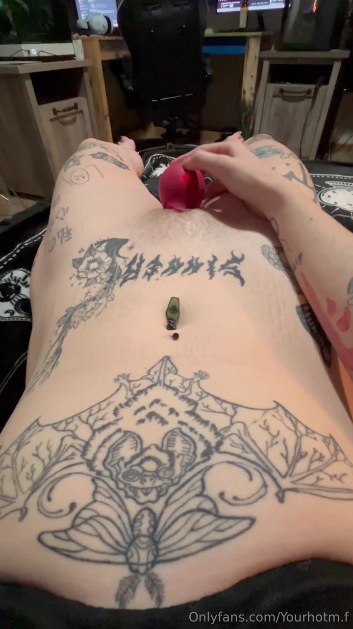 ravishing Yourhotmom ripped cams