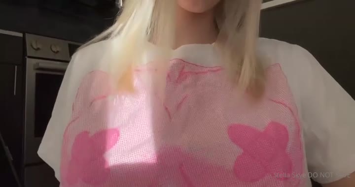 Epic Stellaskye masturbating