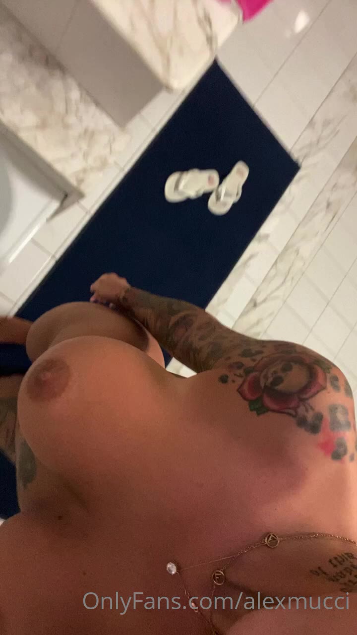 Sensational improper Alex Mucci nude tits Video