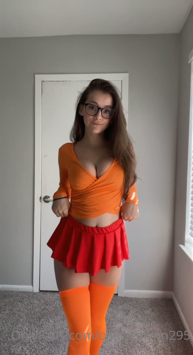 Chelsea Lynn fapello Sensational