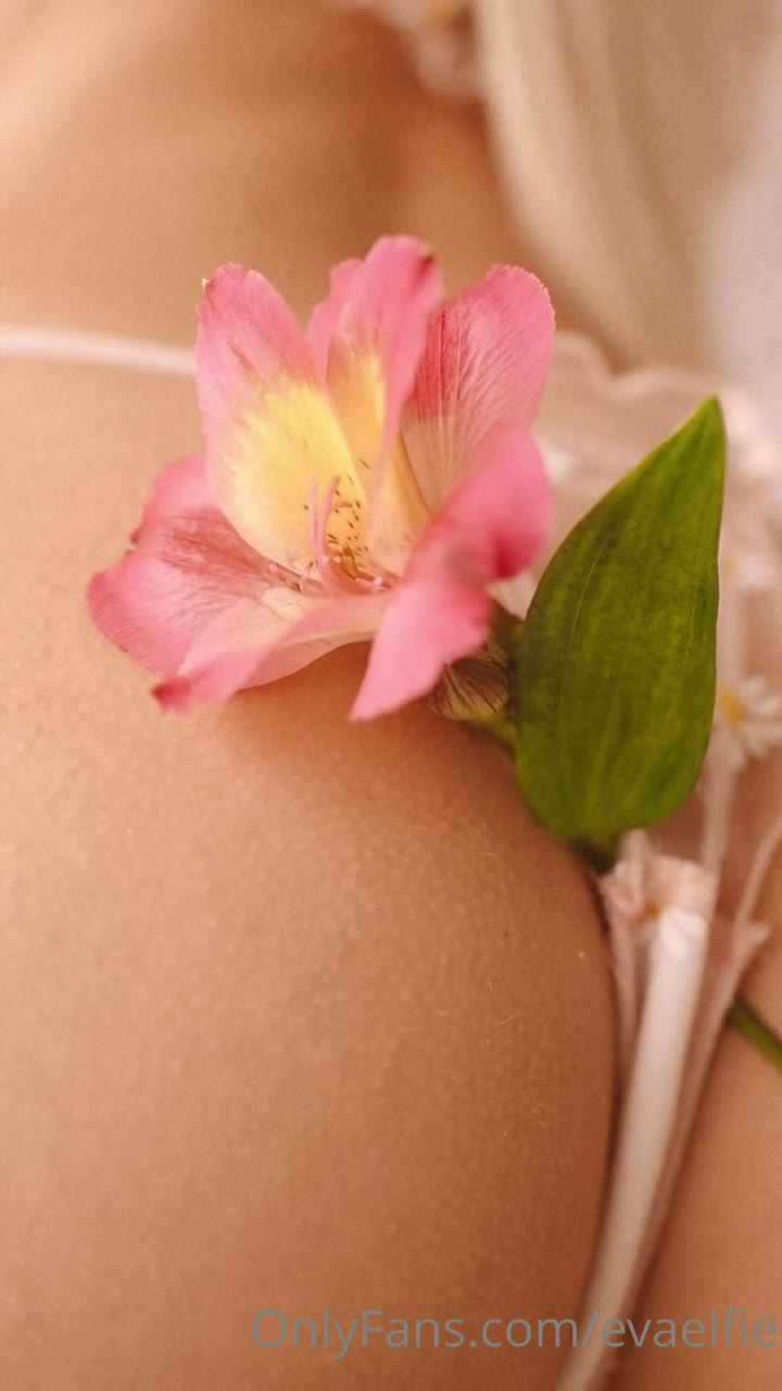matronly Sweating Eva Elfie Leaked Onlyfans