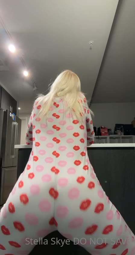 Sensational flirtatious Stellaskye Nudes leak