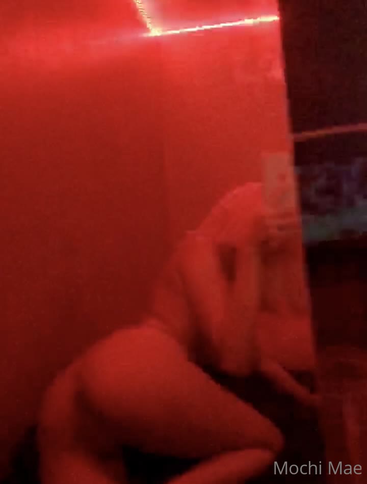 Exposed jade Mochimae sex Vid