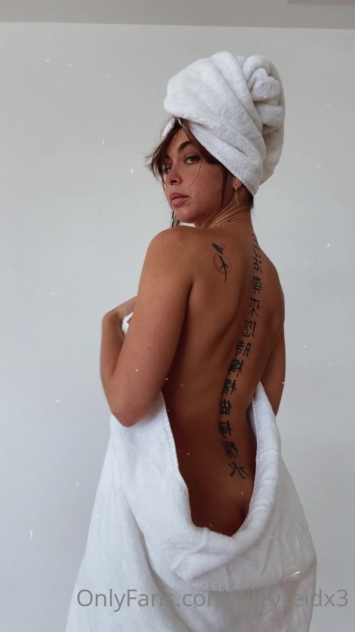 Sensational Rileyreid Nude OF