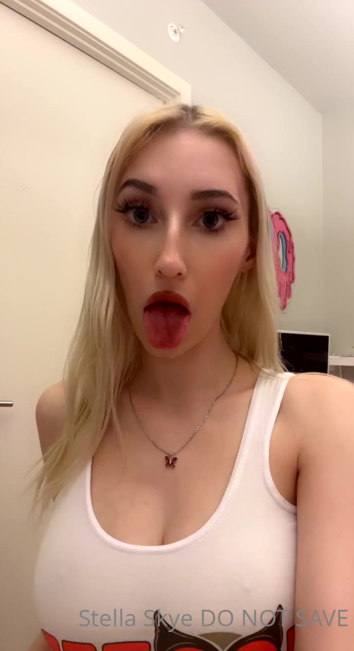 cock-teaser Dripping Stellaskye XXX