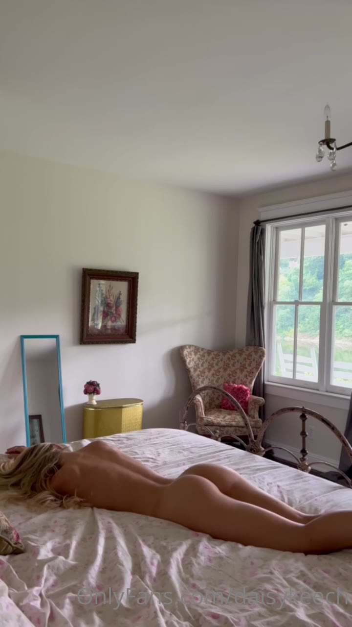 Daisy Keech Nudes leak  full vid