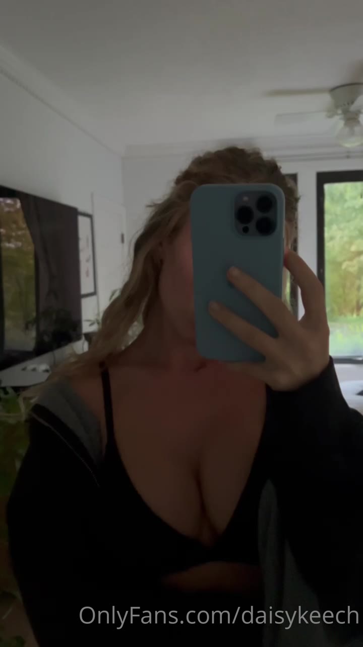 Exposed loose Daisy Keech fuck