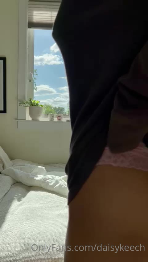 Sensitive Daisy Keech leaks