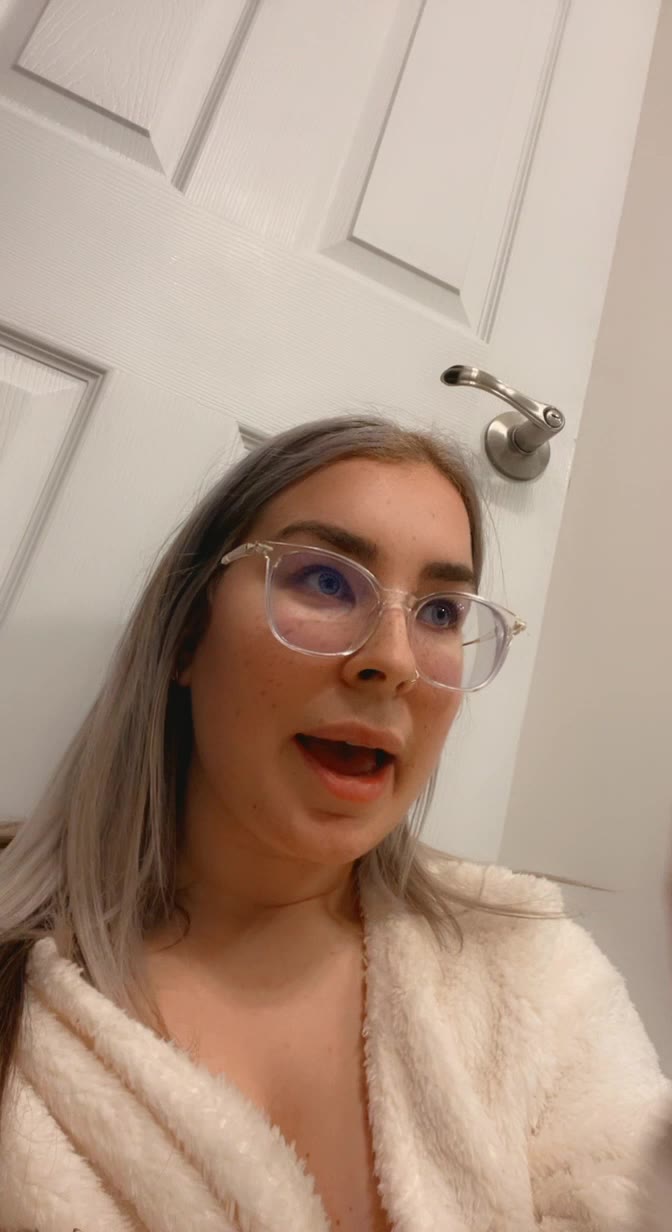 TheRealJenBretty o n l y f a n s Exposed