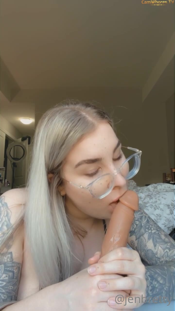 TheRealJenBretty sexy