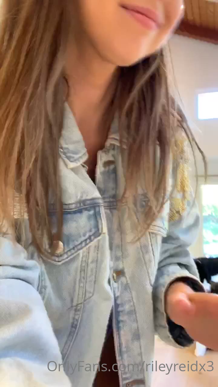 Rileyreid Leaked nudes