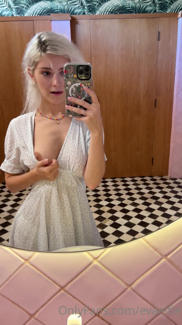 Eva Elfie Leak exposed Exposed