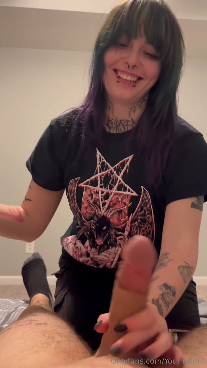 Epic Yourhotmom masturbating