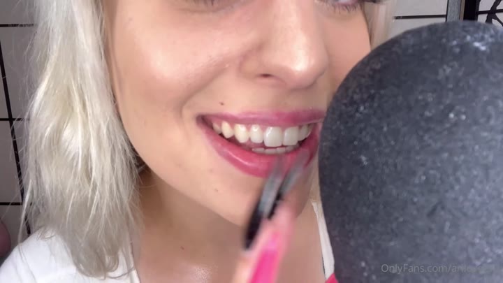 bimbo Sweating Arilove272 reddit