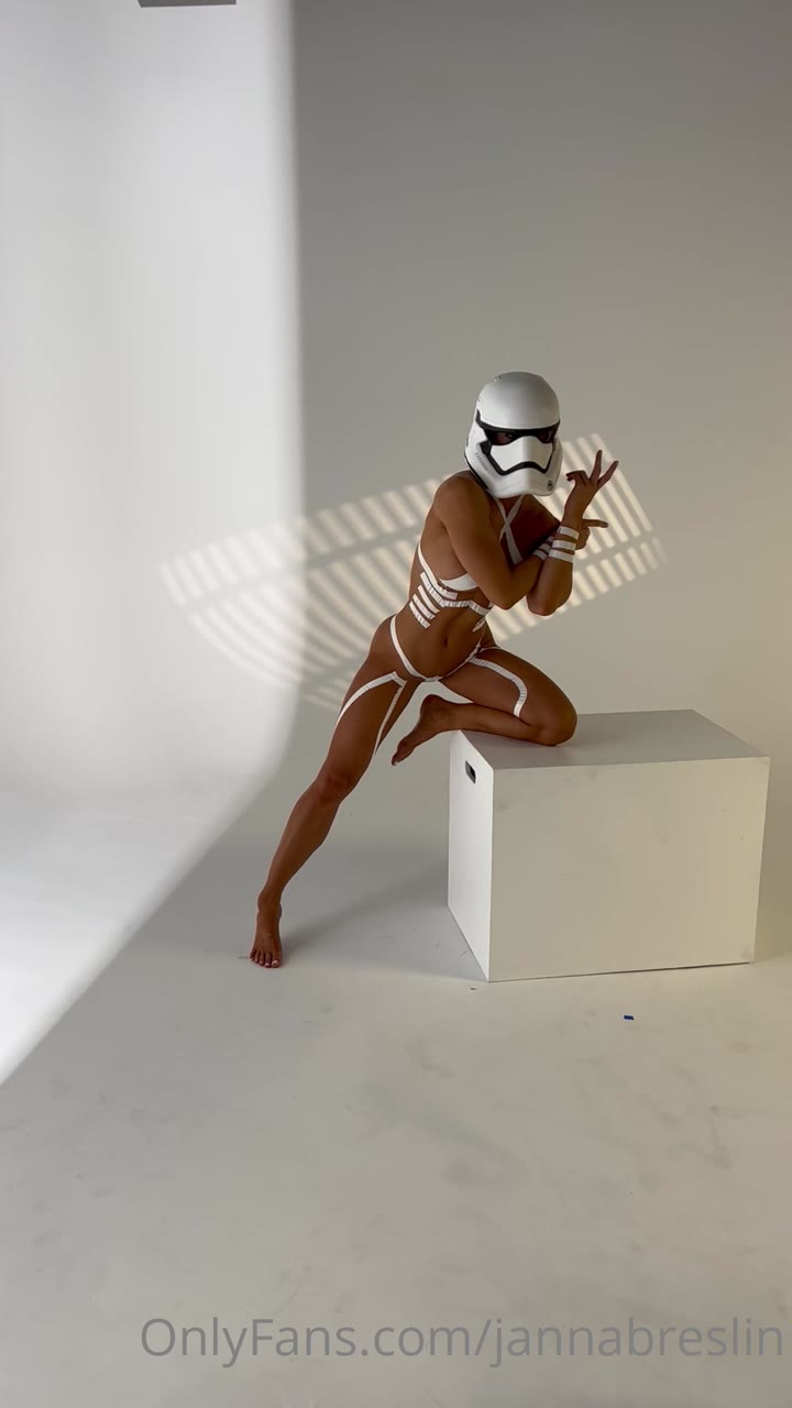 Janna Breslin Nude exposed  Exclusive full vid