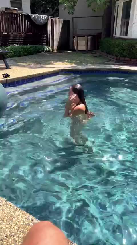 Janna Breslin masturbating