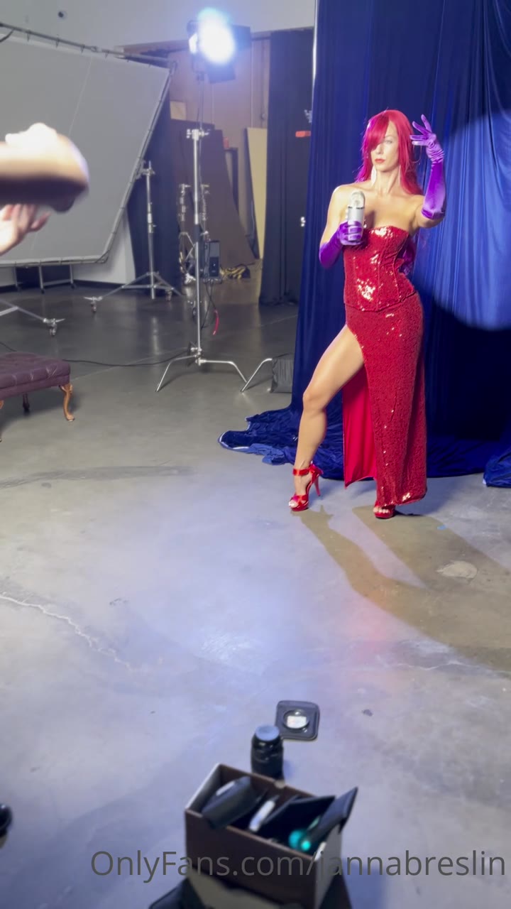 Exposed Janna Breslin dildo