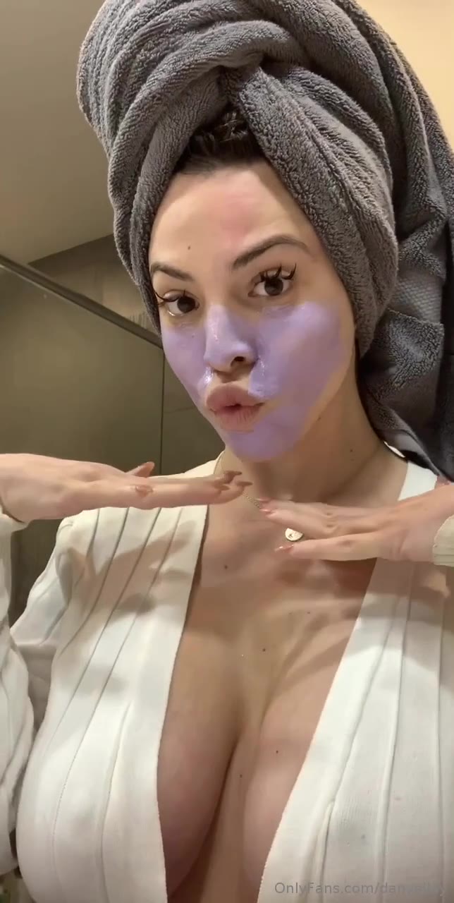 Danielley Ayalaa Dildo