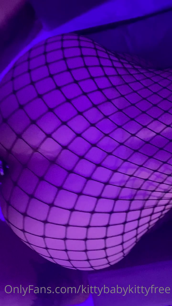 Sensational dying KittyBabyKittyVip fap