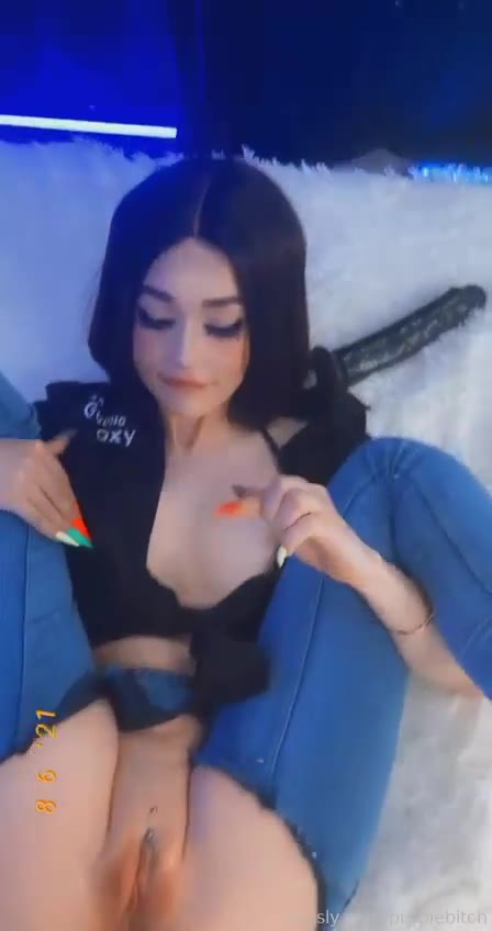 Purple Bitch Sucking High Definition