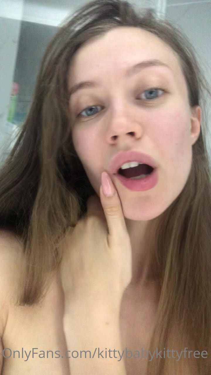 honey KittyBabyKittyVip blowjob Exposed