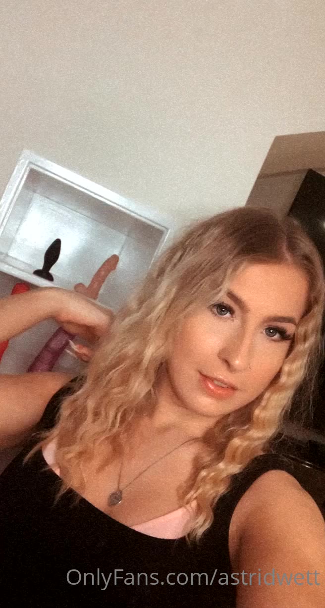 Epic Astrid Wett Fap