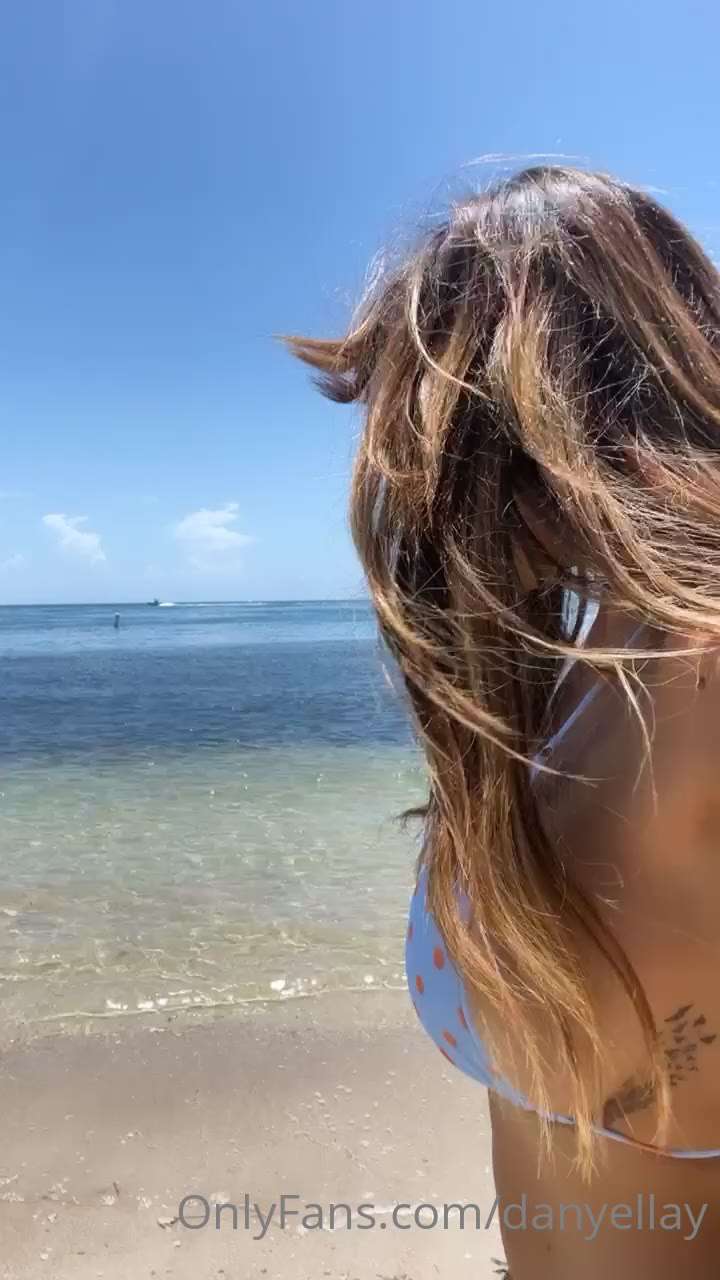 Gentle Danielley Ayalaa Nude Tits