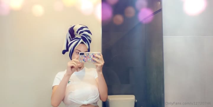 Candy-assed Danielley Ayalaa NSFW