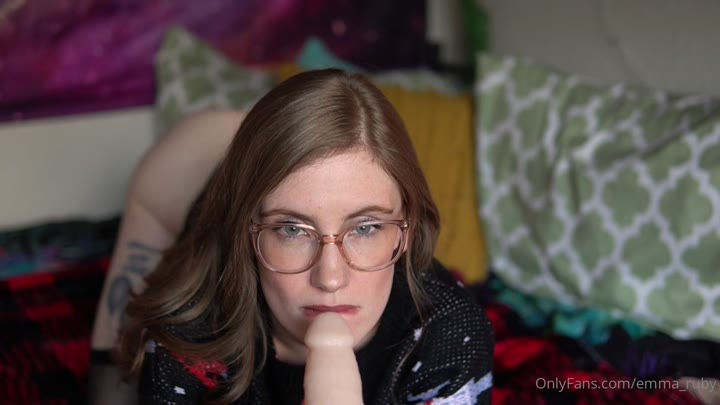 Emma Ruby Shivering 4K Quality