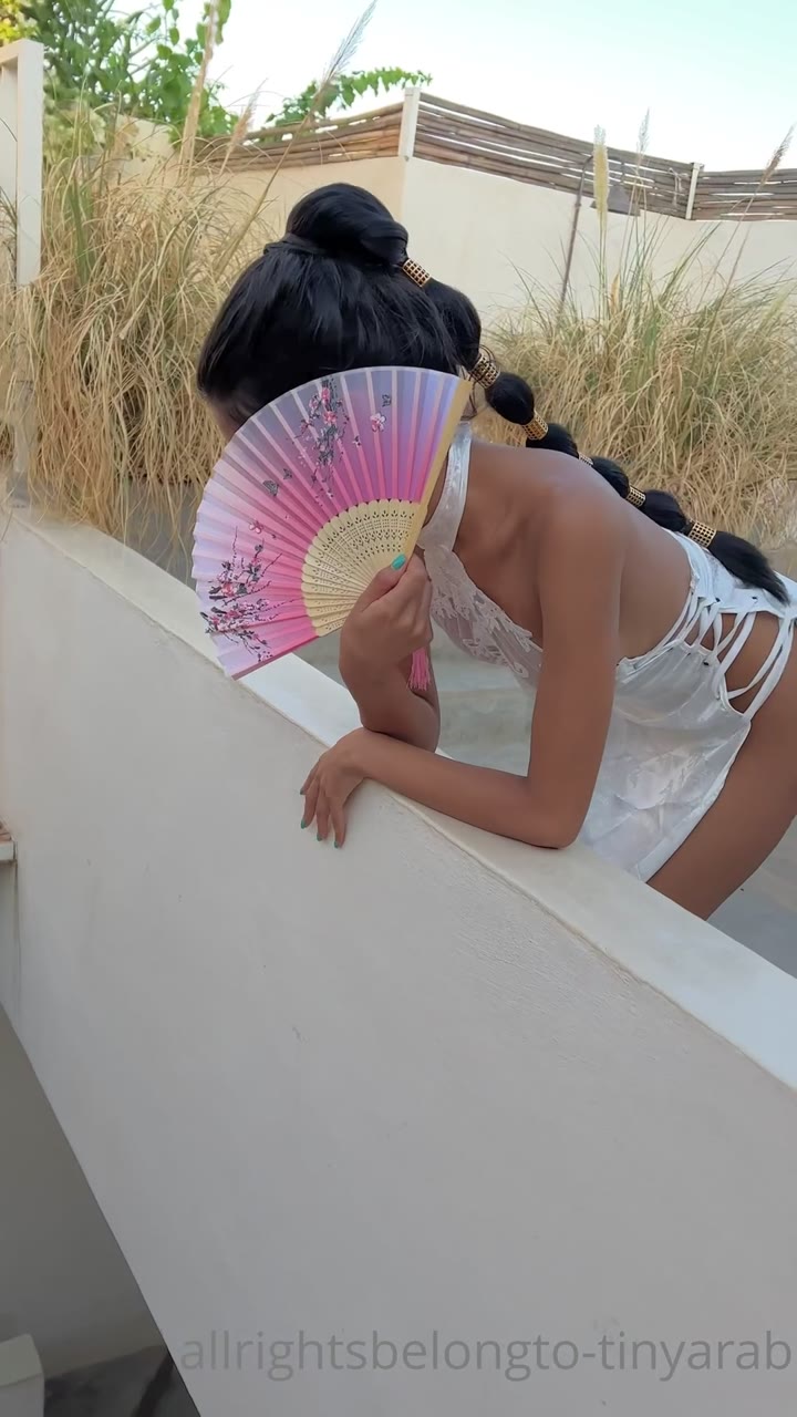 TinyArab nude boobs Exposed