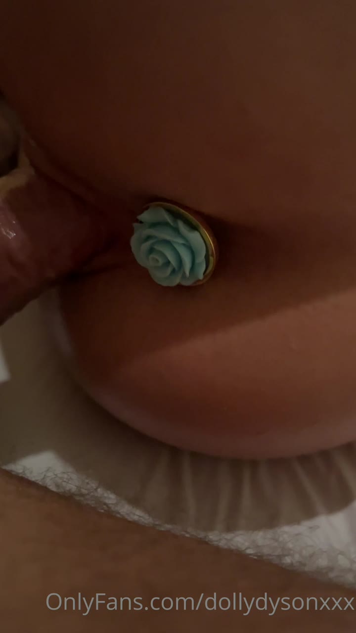 Hot Dolly Dyson Cunt
