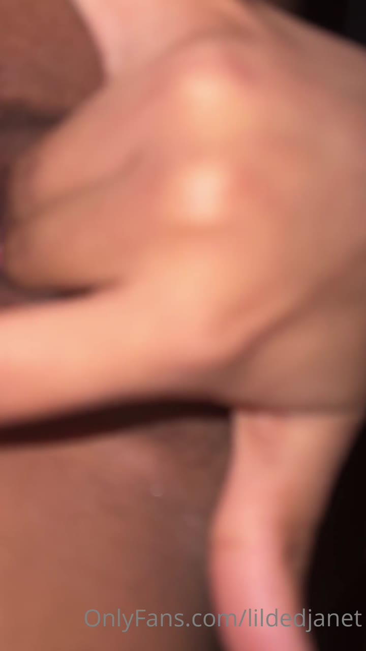 Hot Lildedjanet Bareback