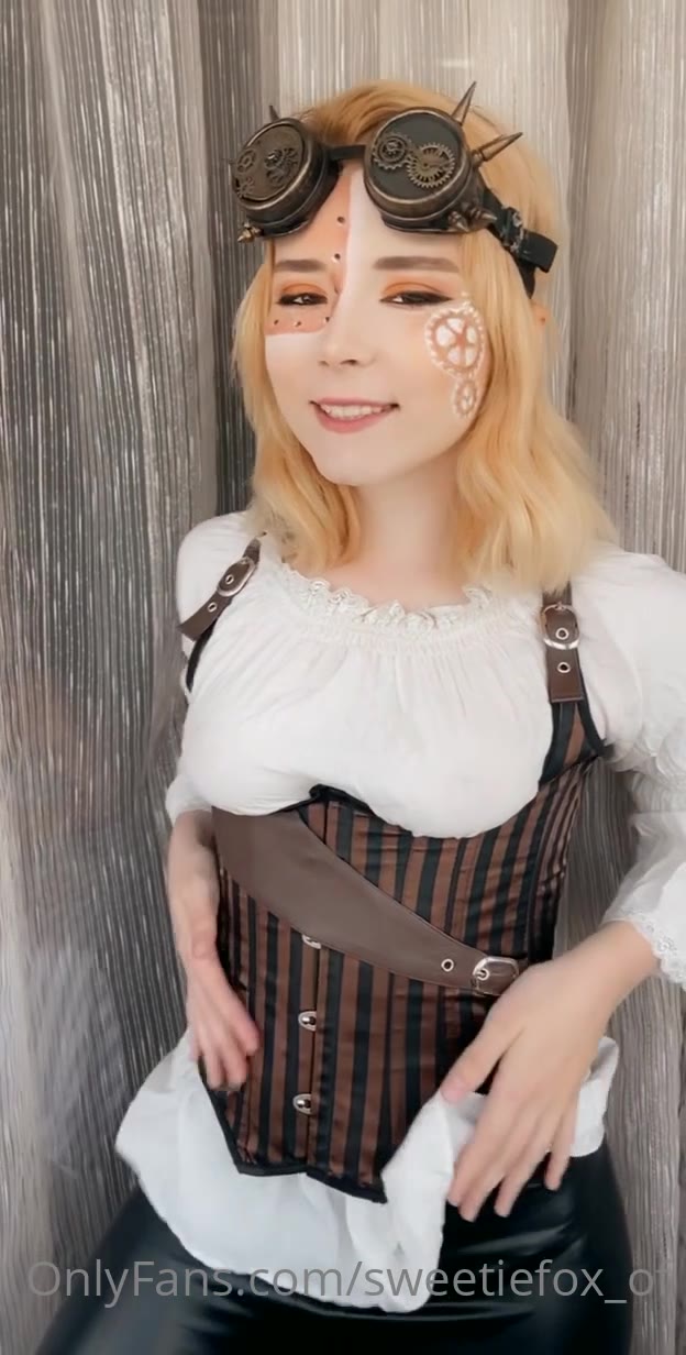Sweetie Fox Hardcore HD Video