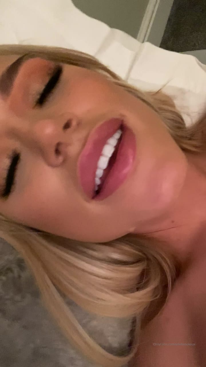 Elle Brooke Nude Leaked
