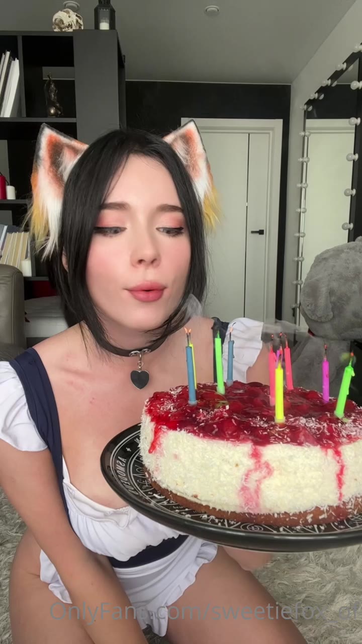 Sweetie Fox Squealing Sensually Leaked Clip