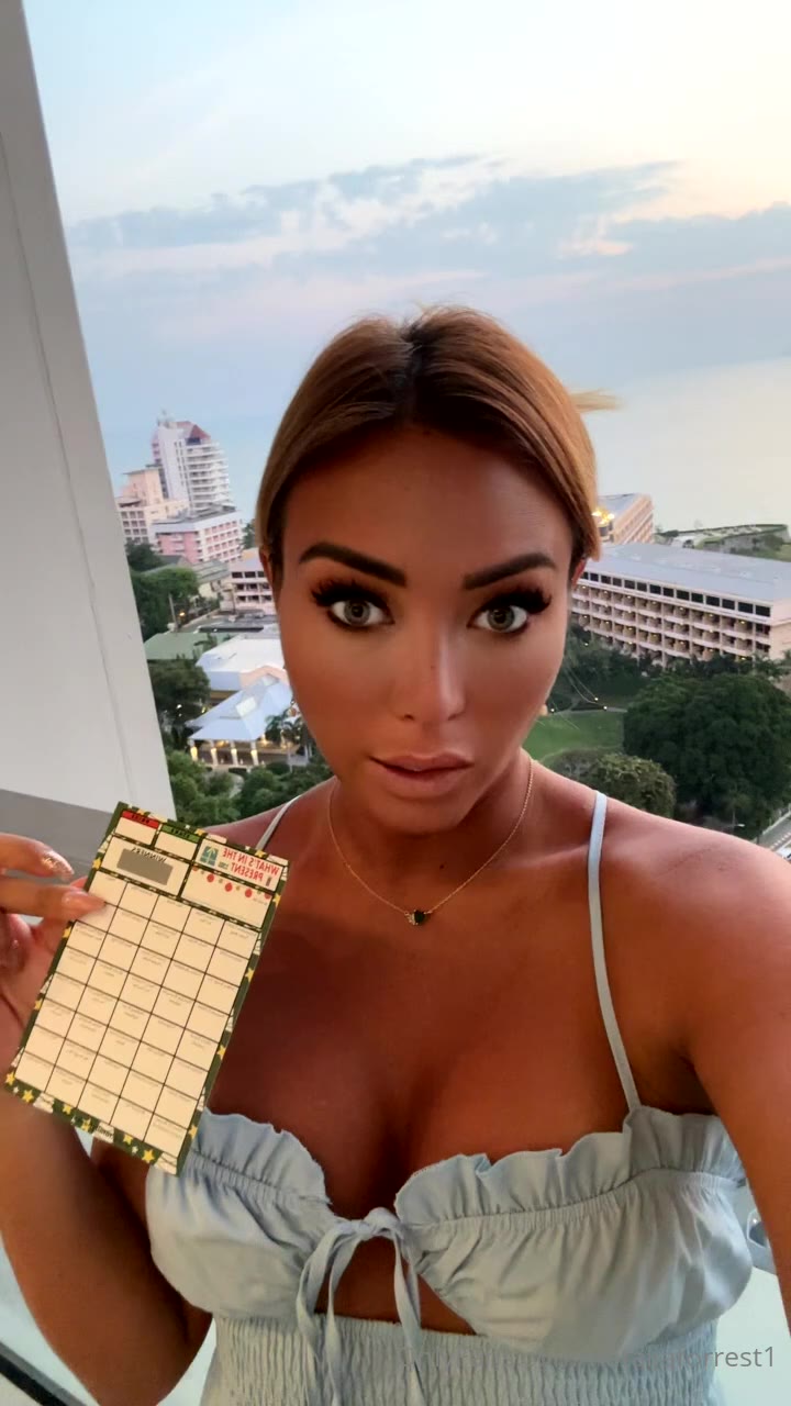 Natalia Forrest Face