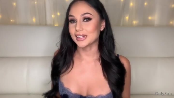 Babe Dripping Ariana Marie Nude Leak OnlyFans