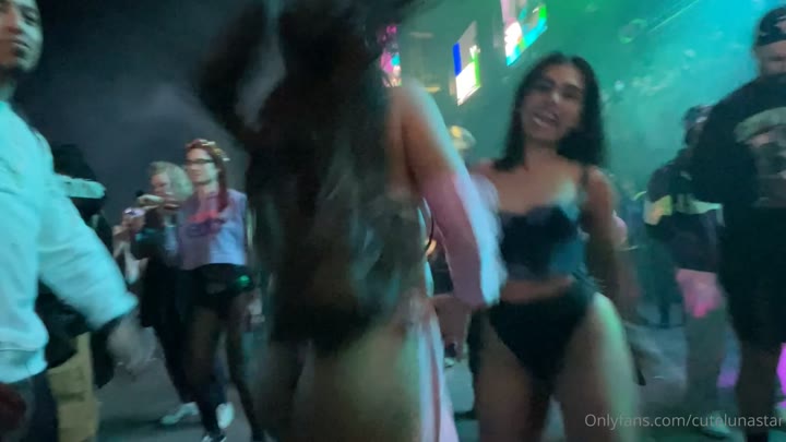 Gracious Dripping Luna Star Nude Boobs