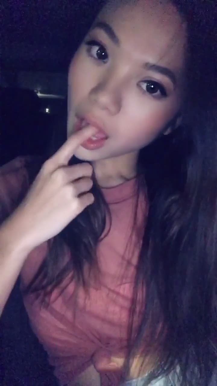 Juicy Dripping Vina Sky Nude Leaked