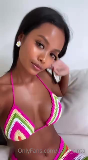 Putri Cinta OnlyFans Leaks Exposed