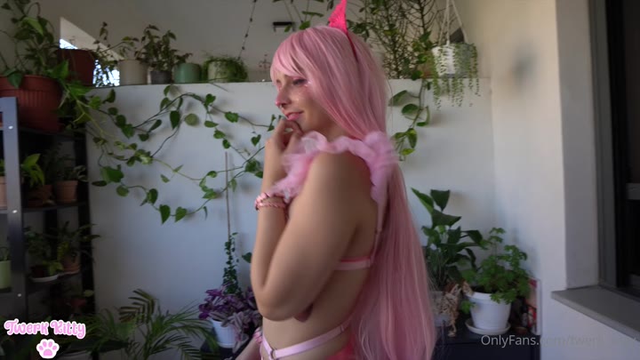 Epic Rude Twerk Kitty SimpCity Full Clip