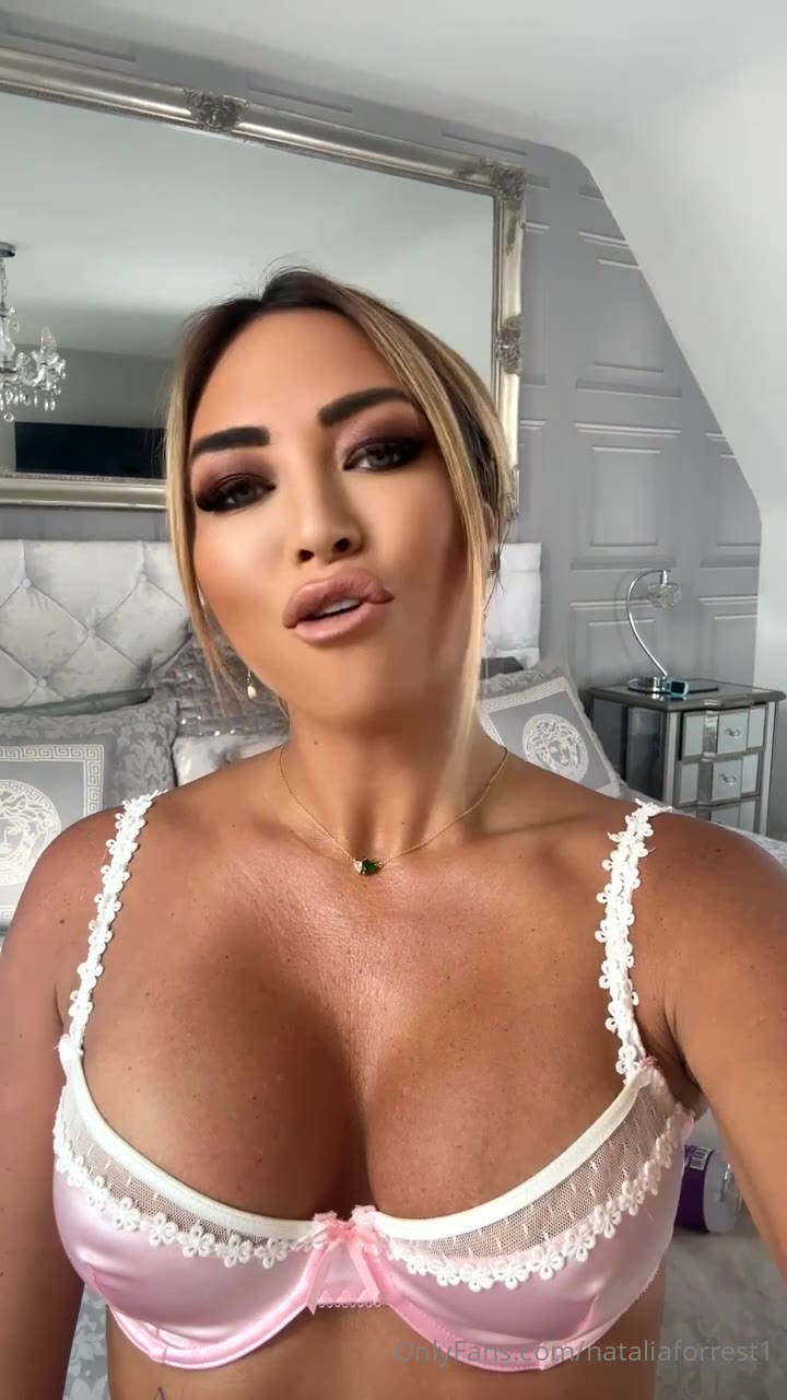 Shapely Natalia Forrest Penetration