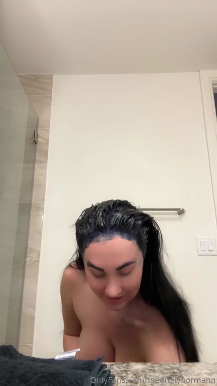 Hot Dripping Emily Norman Leak Exposed
