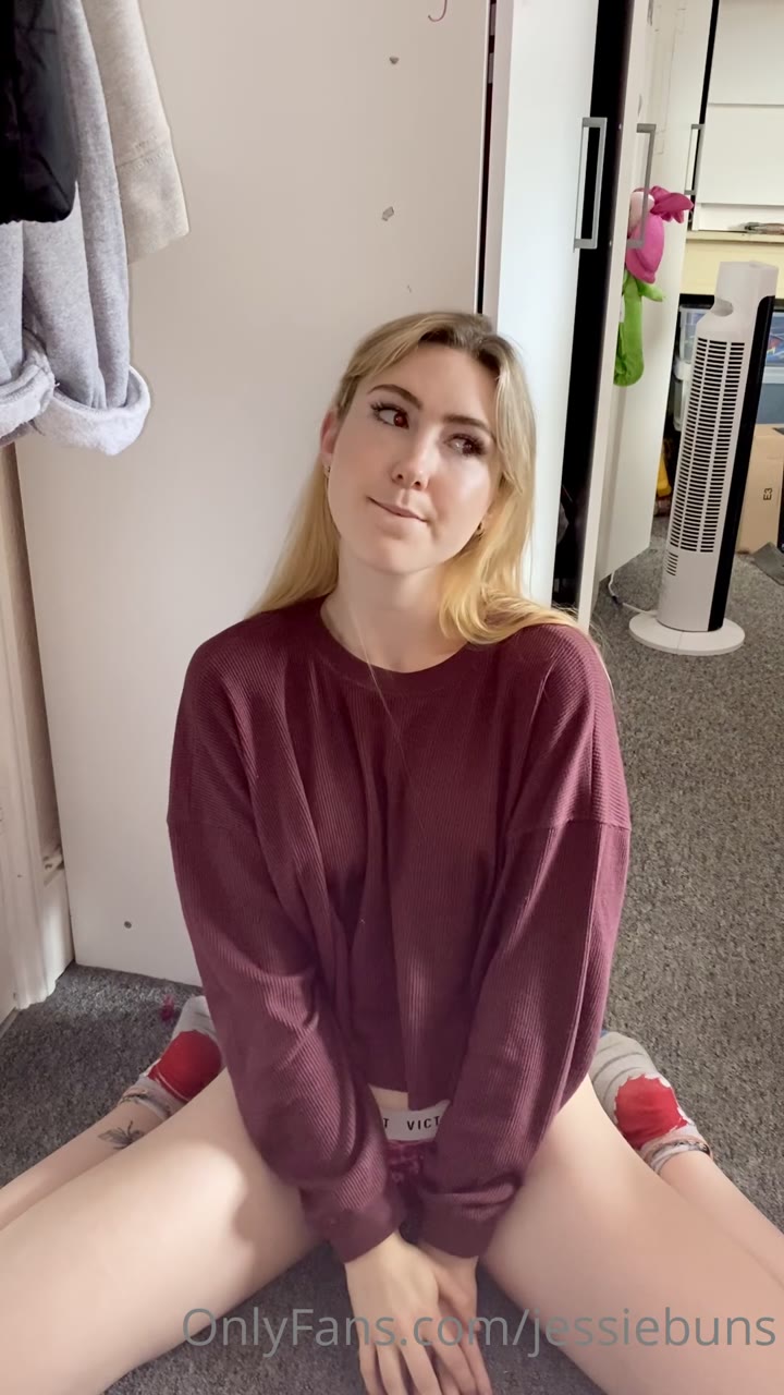 Jessiebuns OnlyFans Exposed
