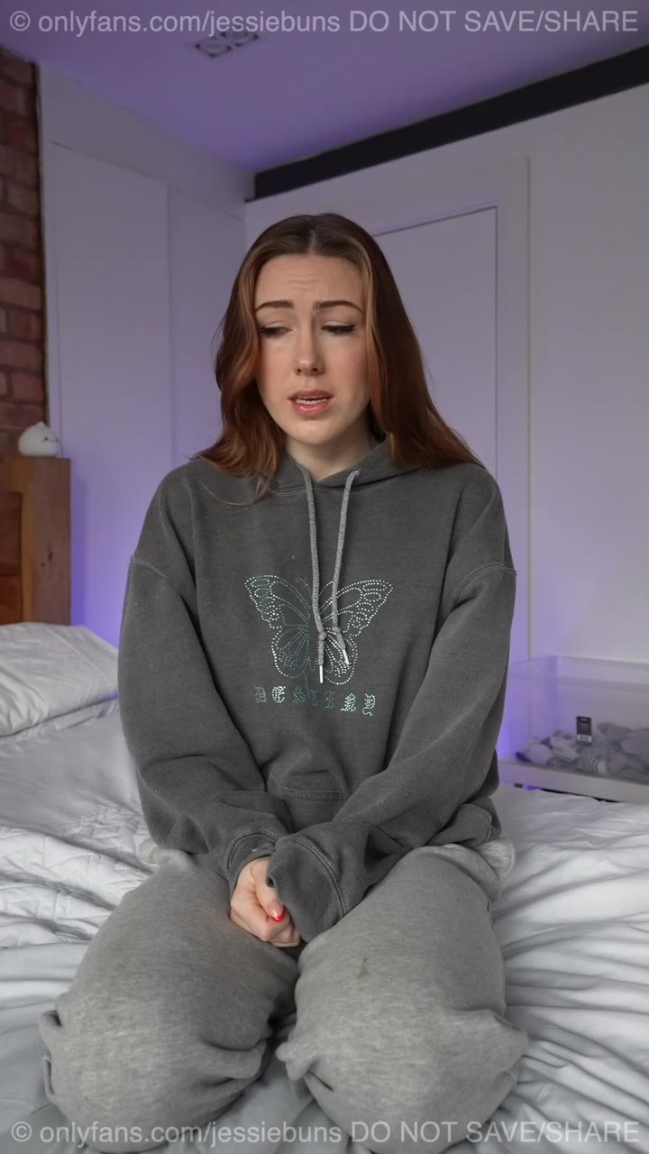 Cute Sweating Jessiebuns Sex Tape